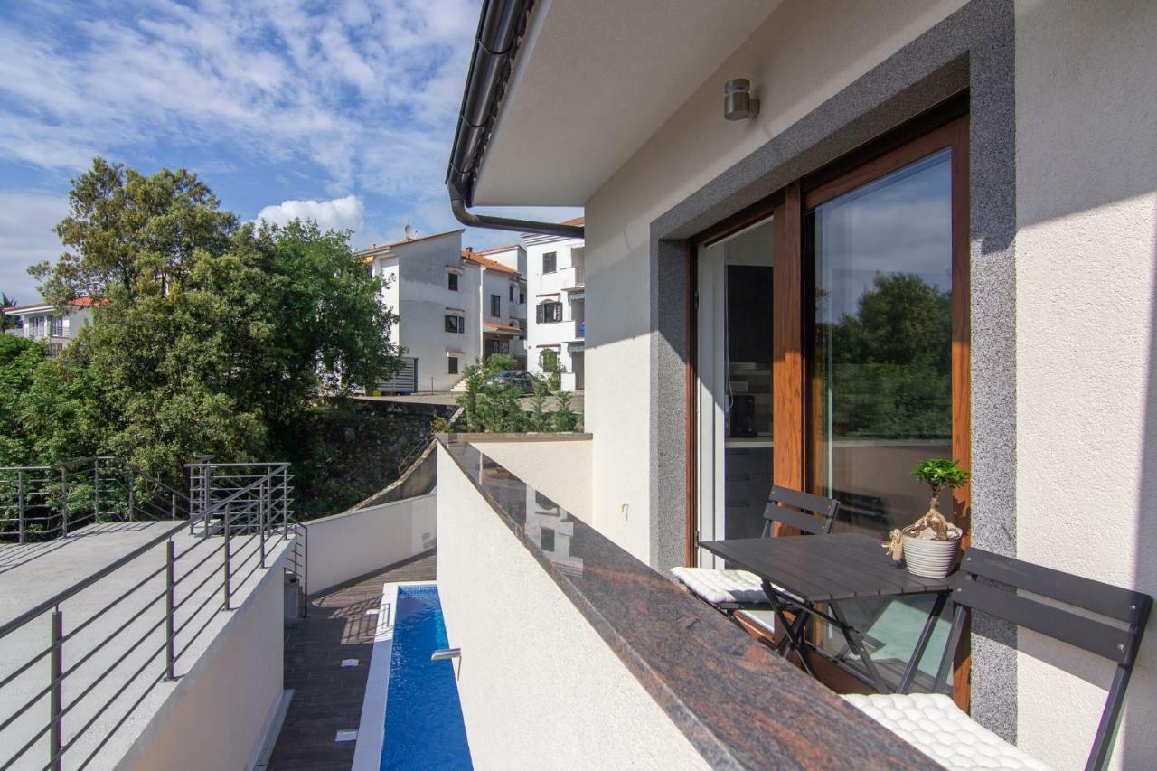 Apartments Edi & Tea Malinska Exterior photo